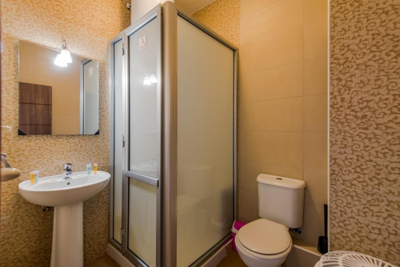 Seashells 2 Bedroom Apartments With Terrace, Just Off The Bugibba Promenade - By Getwaysmalta Сейнт Полс Бей Екстериор снимка