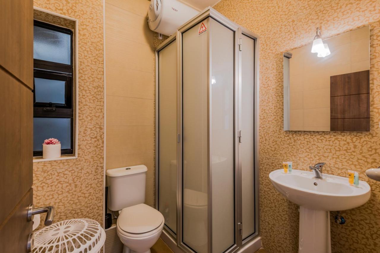 Seashells 2 Bedroom Apartments With Terrace, Just Off The Bugibba Promenade - By Getwaysmalta Сейнт Полс Бей Екстериор снимка